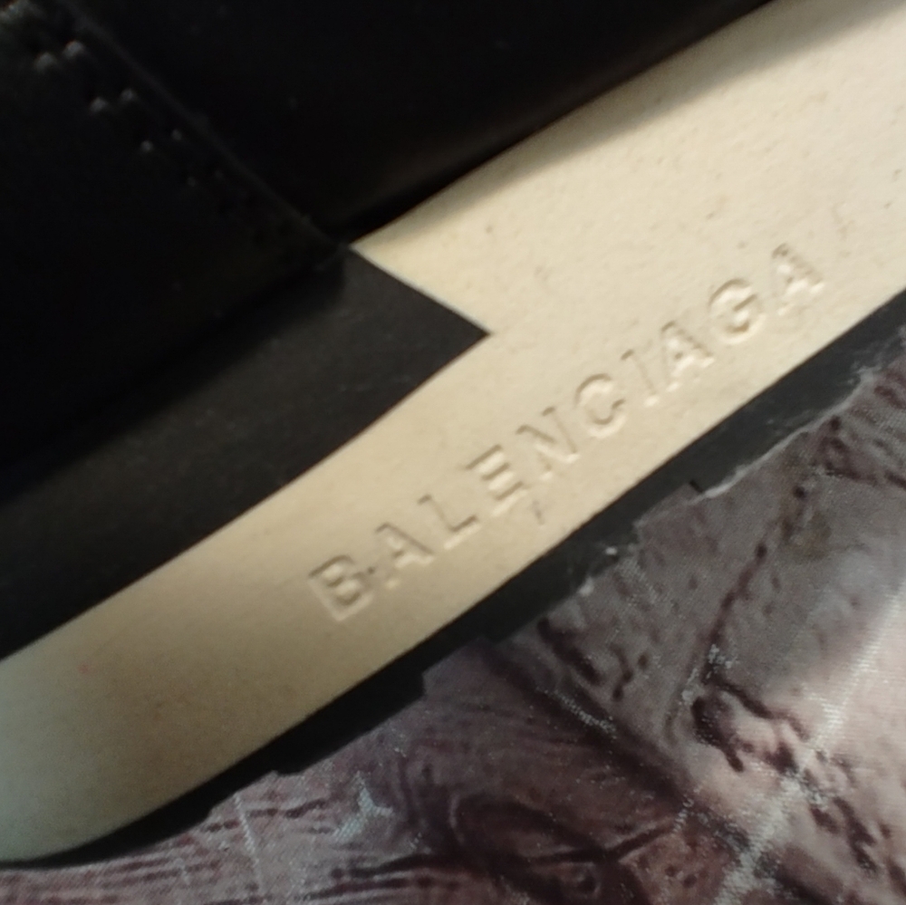Balenciaga Womens Race Runners 9 - Picture 6 of 16
